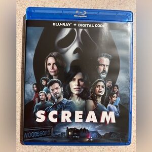 Scream Blu-ray + Digital Code - Blue Case
